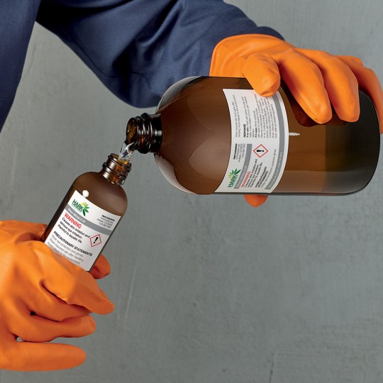 Averys extra motståndskraftiga GHS-etiketter – motståndskraftiga och elastiska etiketter som tål värme, kyla, avtorkning, hög belastning och sträckning