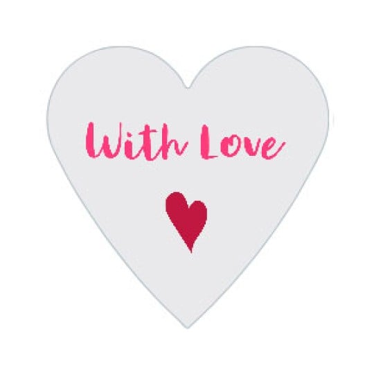 Gråaktig cirkel med små röda hjärtan och rosa text "With love".