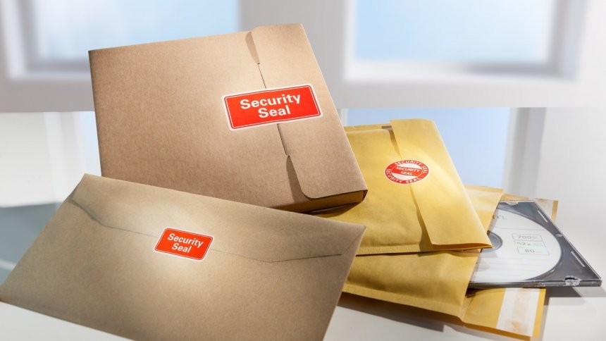 Averys förseglingsetiketter – skyddar dina paket och dokument med VOID-säkerhetstext