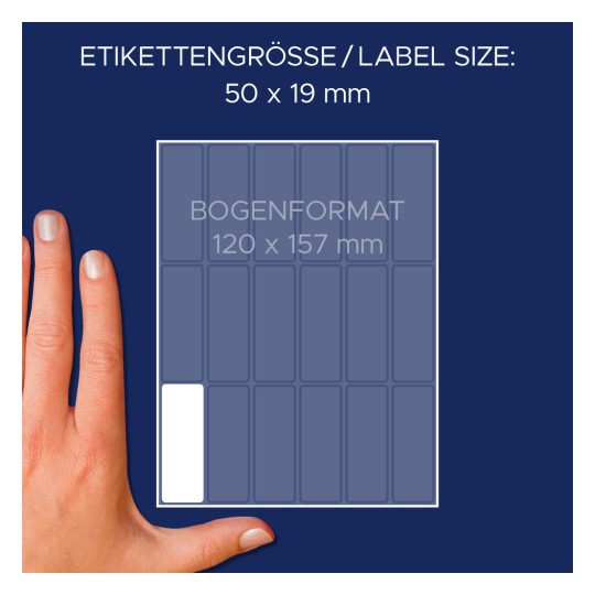 Storleksjämförelse med hand, artikel: 3327, ett ark multifunktionsetiketter, format: 50 x 19 mm, färg: vit.