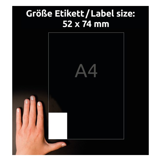 Storleksjämförelse med hand, artikel: B5274-50, ett ark ultrabeständiga folieetiketter, format: 52 x 74 mm, färg: vit.