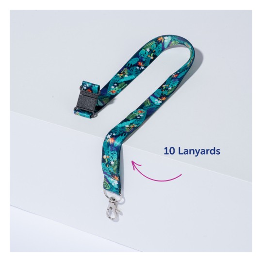 Bilden visar ett färgglatt band med ett blommigt mönster, fäst i ett metallklämma. Bredvid finns texten '10 Lanyards' med en pil som pekar mot bandet.