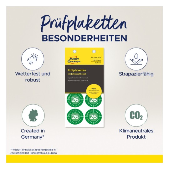 Bilden visar inspektionsetiketter (Prüfplaketten) från Avery Zweckform, som lyfter fram deras hållbarhet och miljöaspekter. Viktiga punkter inkluderar vattentålighet, robusthet och lämplighet för flera olika förhållanden, med årtalet 2026 markerat. Det anges också att produkten är tillverkad i Tyskland och är klimatneutral.