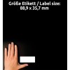 Storleksjämförelse med hand, artikel: 3615, ett ark med datoretiketter, format: 88,9 x 35,7 mm, färg: vit?
