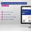 Bilden marknadsför enkel skapande med Averys Design & Print-programvara och ger instruktioner för att använda programvaran baserat på en specifik kod. Den inkluderar steg för att ange en programvarukod, välja en design, skapa en anpassad design och skriva ut med hjälp av koppla dokument-funktionen.