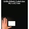 Storleksjämförelse med hand, Artikel: J8165-25, ett ark fraktetiketter, format: 99,1 x 67,7 mm, färg: vit.