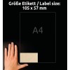 Storleksjämförelse med hand, artikel: L7108-25, ett ark naturljusbruna etiketter, format: 105 x 57 mm, färg: naturljusbrun?
