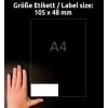 Storleksjämförelse med hand, artikel: LR3424, ett ark återvinningsbara universaletiketter, format: 105 x 48 mm, färg: naturvit.